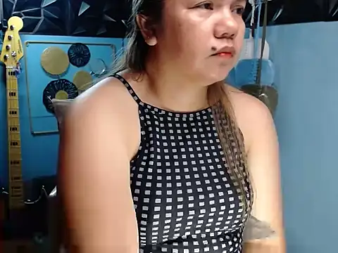 ambersmile online show from 04.05.26