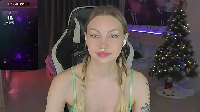 BiMolly online show from 02.15.25