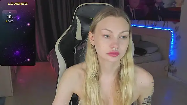 BiMolly online show from 03.14.25