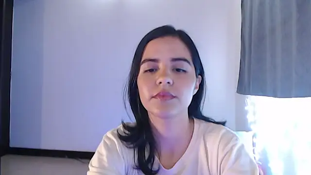 Snapshot of mia_collins_x chatting on 02.04.26 mia collins x online show from 02.04.26