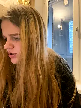 Snapshot of -MimmiLissa- chatting on 09.29.25 -MimmiLissa- online show from 09.29.25