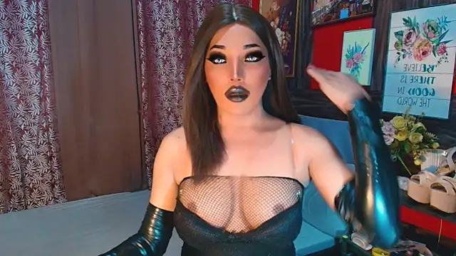 trixxielicious online show from 10.31.25