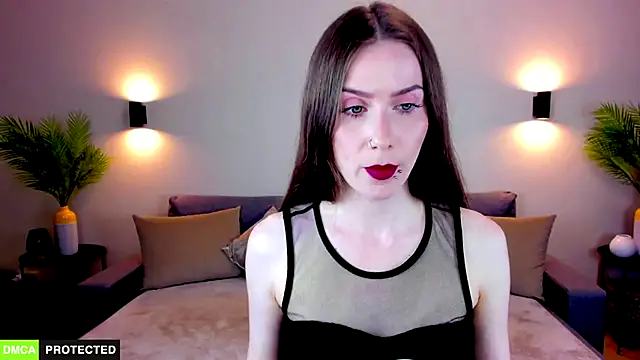 TheWoman   online show from 04.20.26