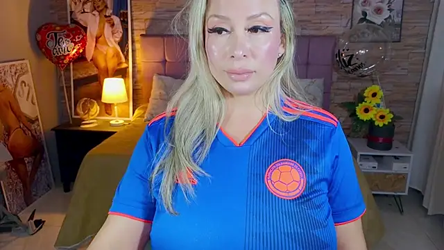 katalinahell2 online show from 07.04.26