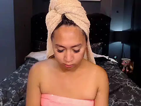 HOTTESTCANDYTS online show from 04.18.26