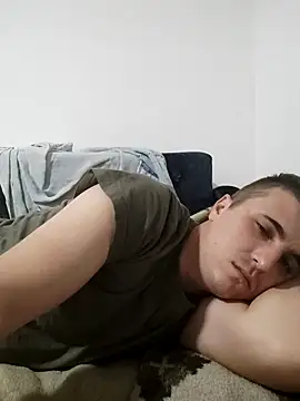 MrNoBoDy000 online show from 11.17.25