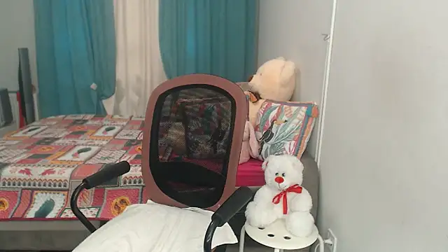 LuxuryNika online show from 03.08.25