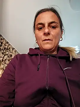 IsabelleCraft online show from 03.21.25