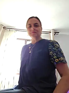 IsabelleCraft online show from 04.04.26