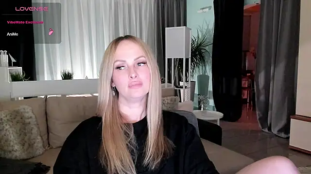 Libby Nora online show from 12.12.24