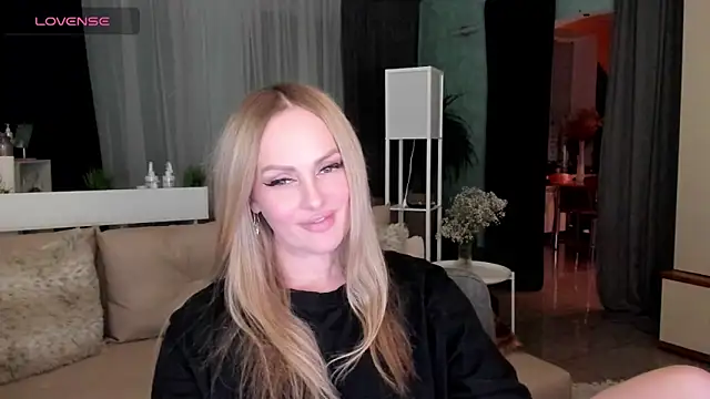 Libby Nora online show from 02.10.25