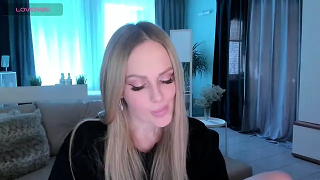 Libby Nora online show from 02.28.25