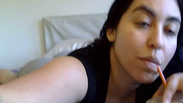 Snapshot of WetFlower69 chatting on 12.31.24 WetFlower69 online show from 12.31.24