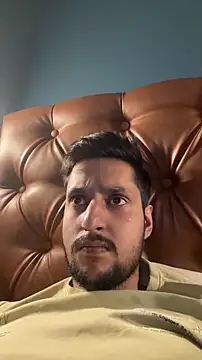 Snapshot of dhruv9413 chatting on 11.25.25 dhruv9413 online show from 11.25.25