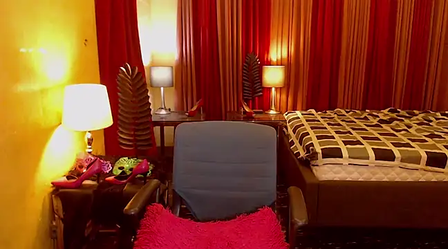 YourDreamPinayPie online show from 02.19.25