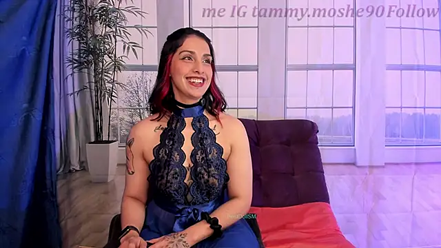 Snapshot of Best_DollSM chatting on 12.03.25 Best DollSM online show from 12.03.25