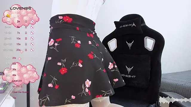 SkyqueenI online show from 03.20.25