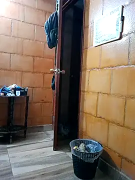 Snapshot of LUNAdeMARTE chatting on 10.02.25 LUNAdeMARTE online show from 10.02.25