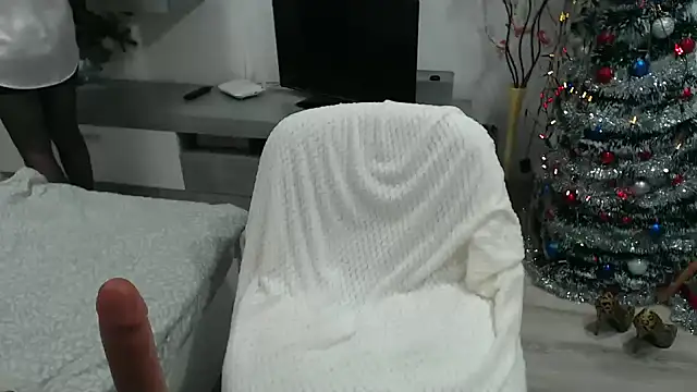 JullieMilf online show from 12.28.24