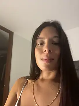 Snapshot of kamivolkano chatting on 10.07.25 kamivolkano online show from 10.07.25