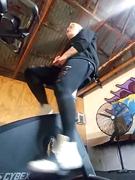 Snapshot of PinkTheHawk chatting on 11.23.25 PinkTheHawk online show from 11.23.25