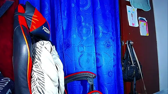 DanisaBrown online show from 04.09.26