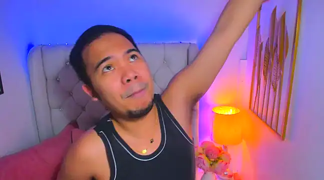 Snapshot of AsianZero chatting on 02.07.25 AsianZero online show from 02.07.25