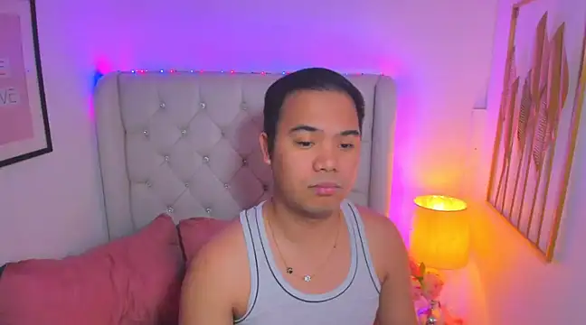 Snapshot of AsianZero chatting on 03.06.25 AsianZero online show from 03.06.25