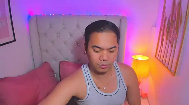 Snapshot of AsianZero chatting on 03.06.25 AsianZero online show from 03.06.25