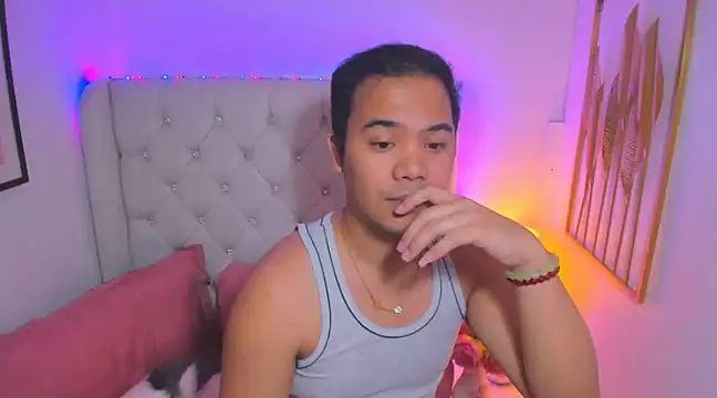 Snapshot of AsianZero chatting on 03.07.25 AsianZero online show from 03.07.25