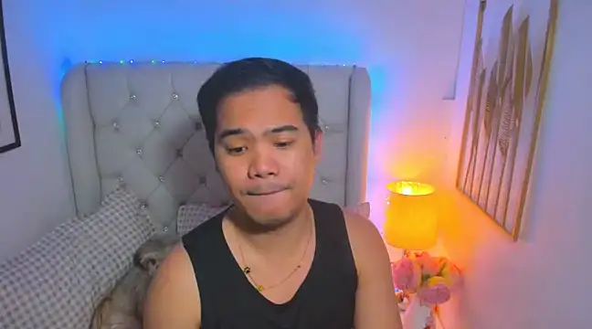 Snapshot of AsianZero chatting on 03.17.25 AsianZero online show from 03.17.25