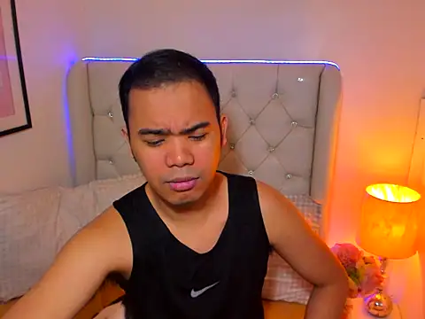 Snapshot of AsianZero chatting on 02.26.26 AsianZero online show from 02.26.26