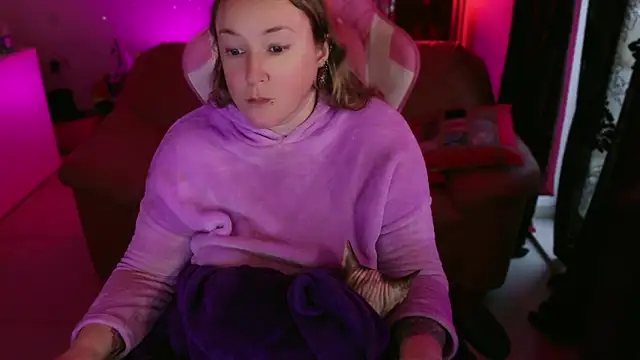 Snapshot of kisicaxx chatting on 03.11.25 kisicaxx online show from 03.11.25