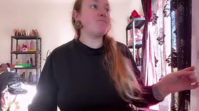 kisicaxx online show from 02.19.26