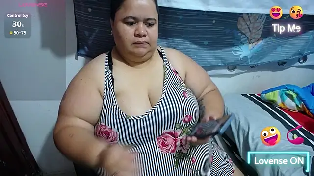 Snapshot of hotlesby4uxxx chatting on 04.07.26 hotlesby4uxxx online show from 04.07.26