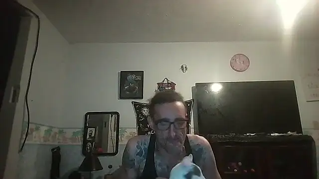 19chubbylover81 online show from 04.09.26