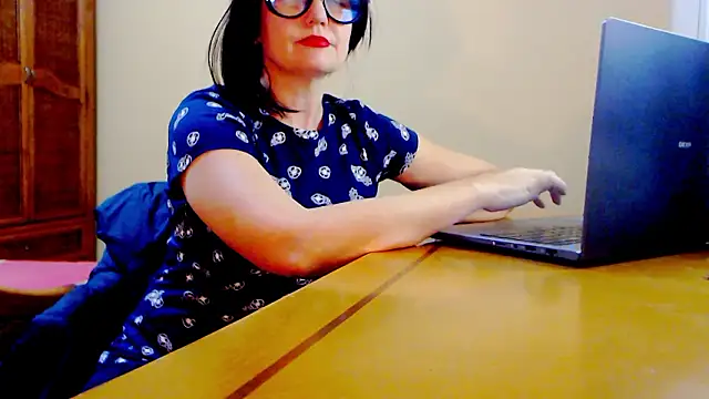 Snapshot of Fun4tipz chatting on 03.05.26 Fun4tipz online show from 03.05.26