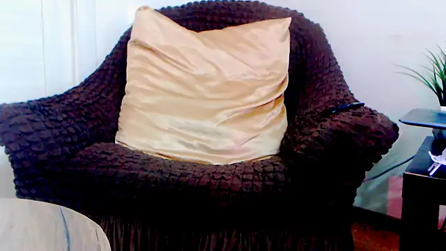 Snapshot of Fun4tipz chatting on 05.11.26 Fun4tipz online show from 05.11.26