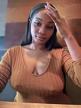   Nessa   online show from 03.22.25