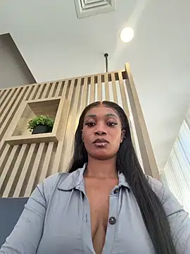Snapshot of __Nessa__ chatting on 04.29.26 Nessa online show from 04.29.26