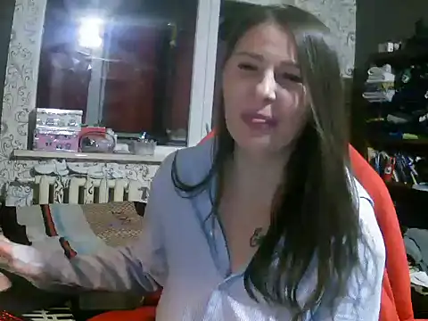 Snapshot of Valerivv chatting on 05.16.26 Valerivv online show from 05.16.26