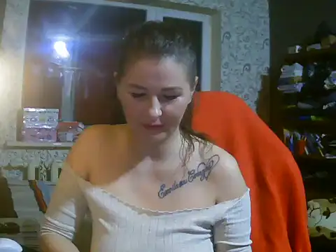 Snapshot of Valerivv chatting on 05.18.26 Valerivv online show from 05.18.26