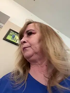 Snapshot of Irina2909@xh chatting on 03.18.26 Irina2909xh online show from 03.18.26