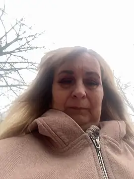 Snapshot of Irina2909@xh chatting on 03.19.26 Irina2909xh online show from 03.19.26