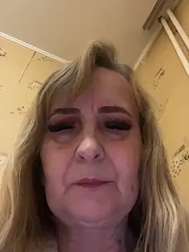 Snapshot of Irina2909@xh chatting on 04.08.26 Irina2909xh online show from 04.08.26