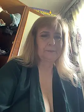 Snapshot of Irina2909@xh chatting on 06.28.26 Irina2909xh online show from 06.28.26