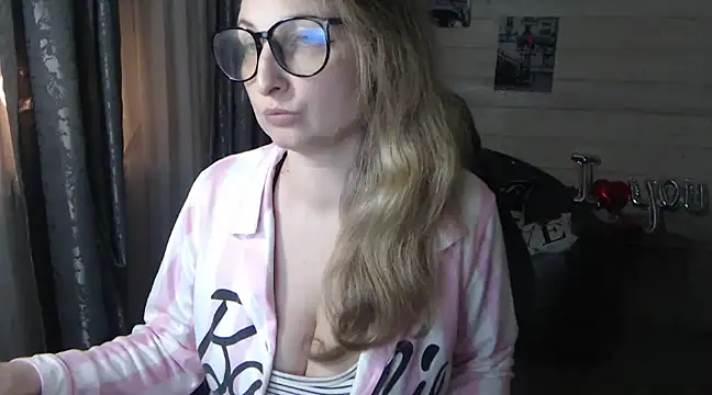 RubiLakros online show from 03.05.25