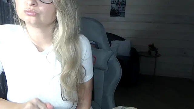 RubiLakros online show from 10.21.25