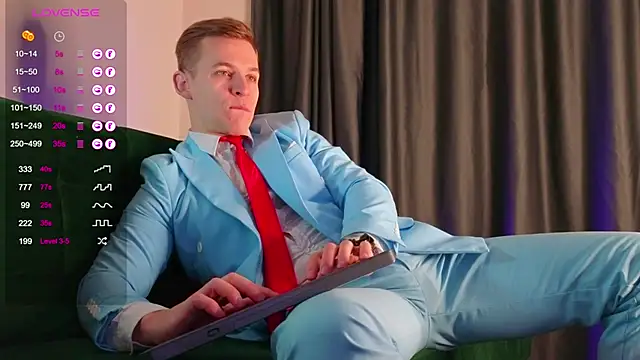 Snapshot of S3Xyes chatting on 02.18.25 S3Xyes online show from 02.18.25