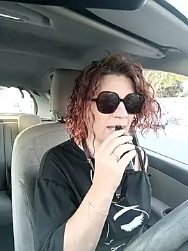 Snapshot of jennylovence chatting on 09.16.25 jennylovence online show from 09.16.25